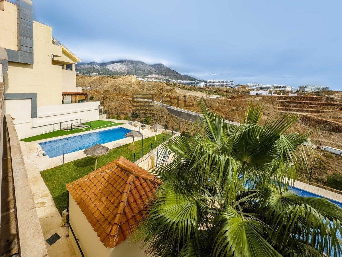 3 bedroom Penthouse for sale in Fuengirola with pool - € 385,000 (Ref: 9622028)