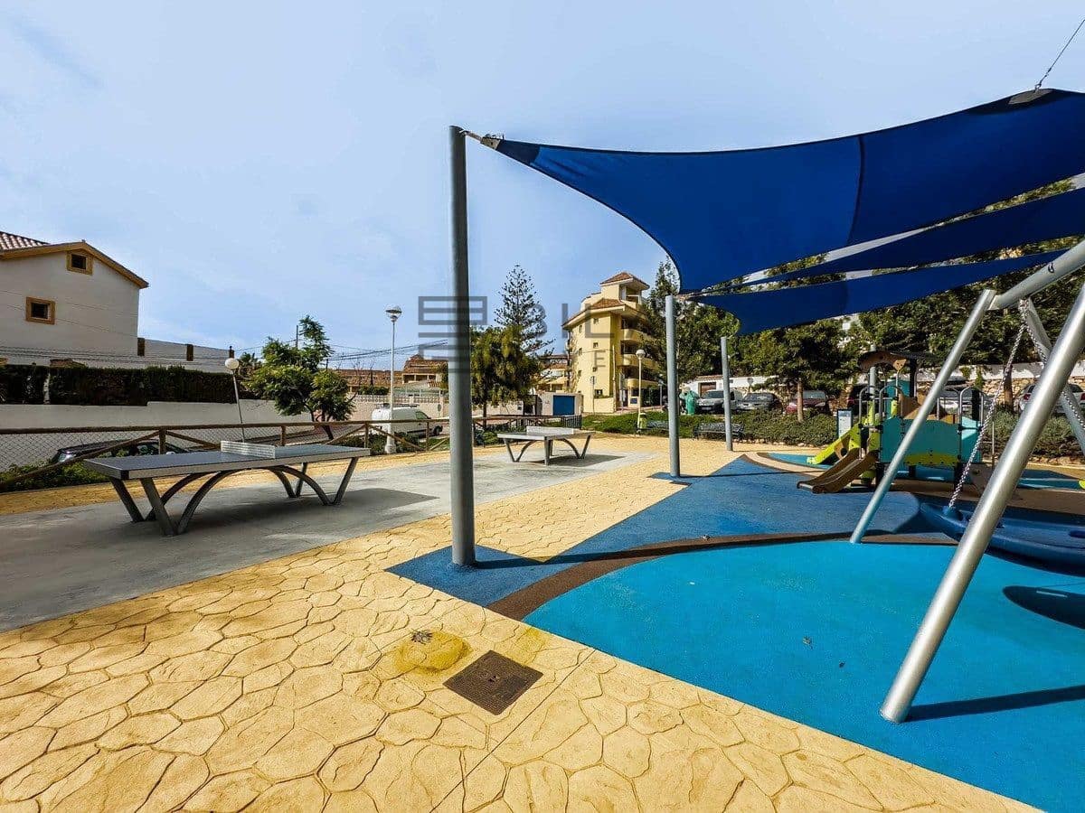 3 bedroom Penthouse for sale in Fuengirola with pool - € 385,000 (Ref: 9622028)