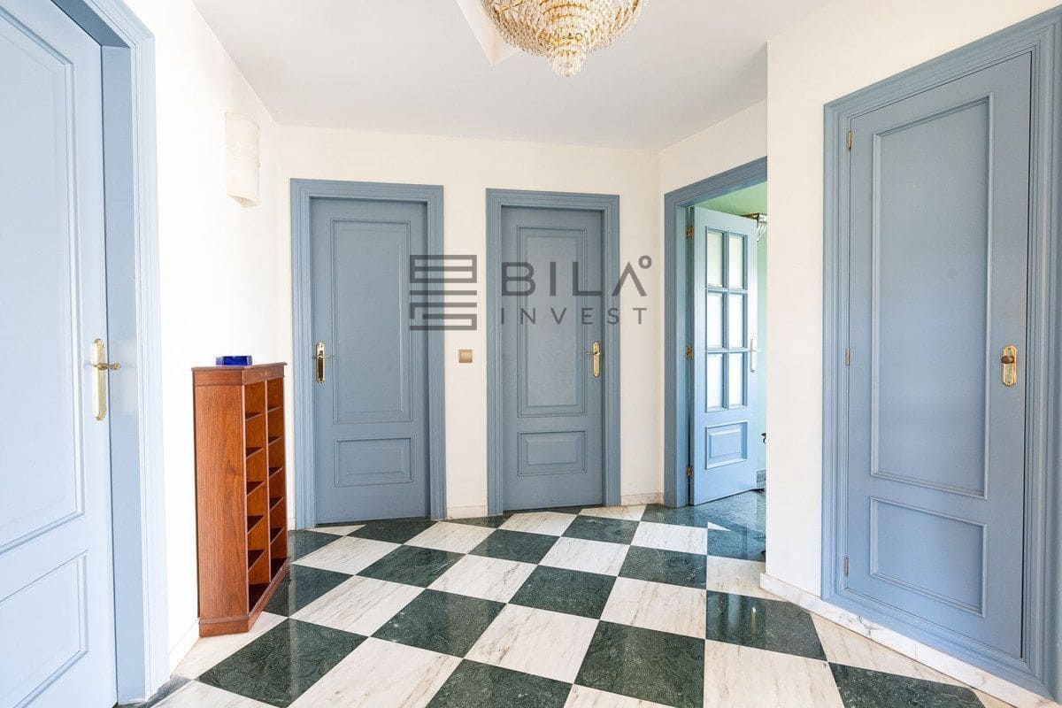 5 slaapkamer Penthouse te koop in Torrequebrada met zwembad - € 1.085.000 (Ref: 9622030)