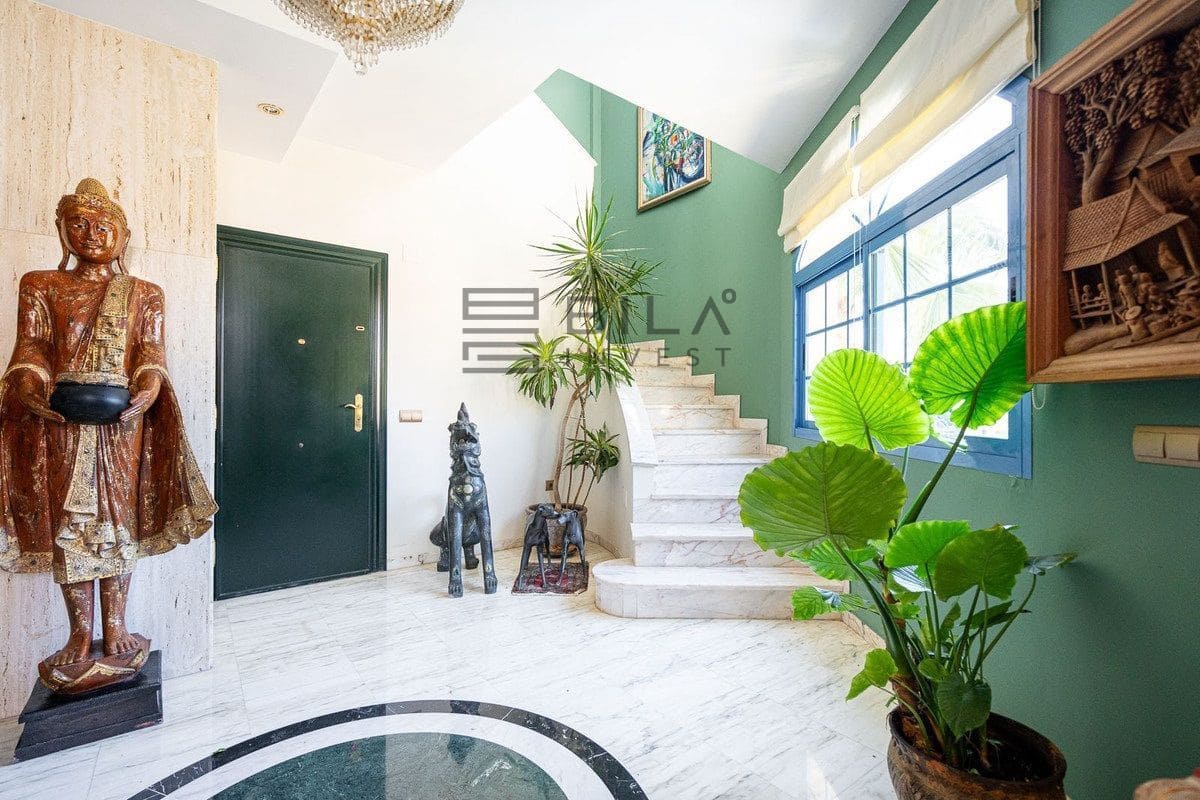 5 slaapkamer Penthouse te koop in Torrequebrada met zwembad - € 1.085.000 (Ref: 9622030)