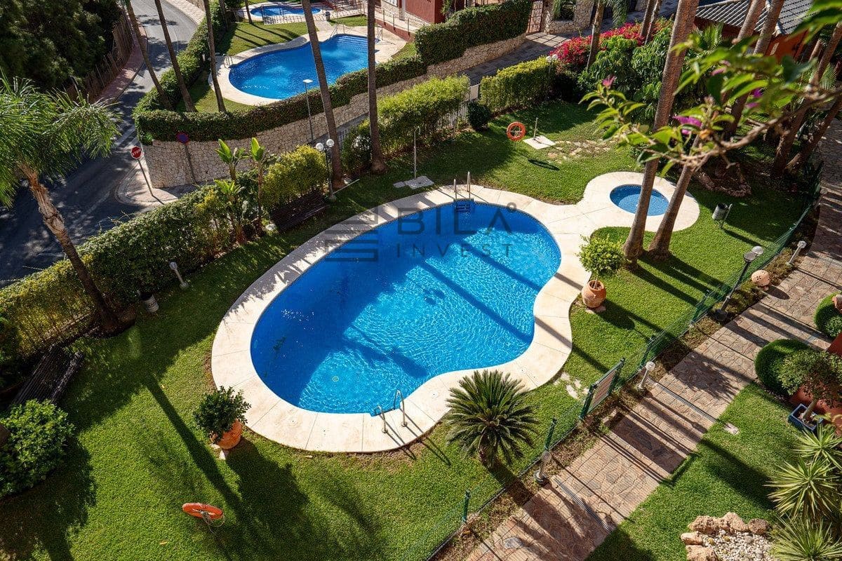 5 slaapkamer Penthouse te koop in Torrequebrada met zwembad - € 1.085.000 (Ref: 9622030)