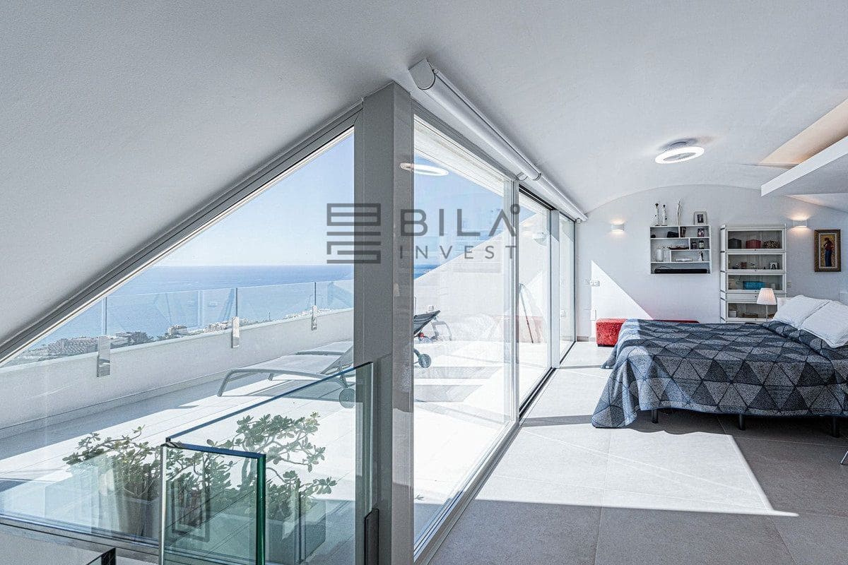 3 slaapkamer Penthouse te koop in Benalmadena met zwembad - € 1.095.000 (Ref: 9622031)