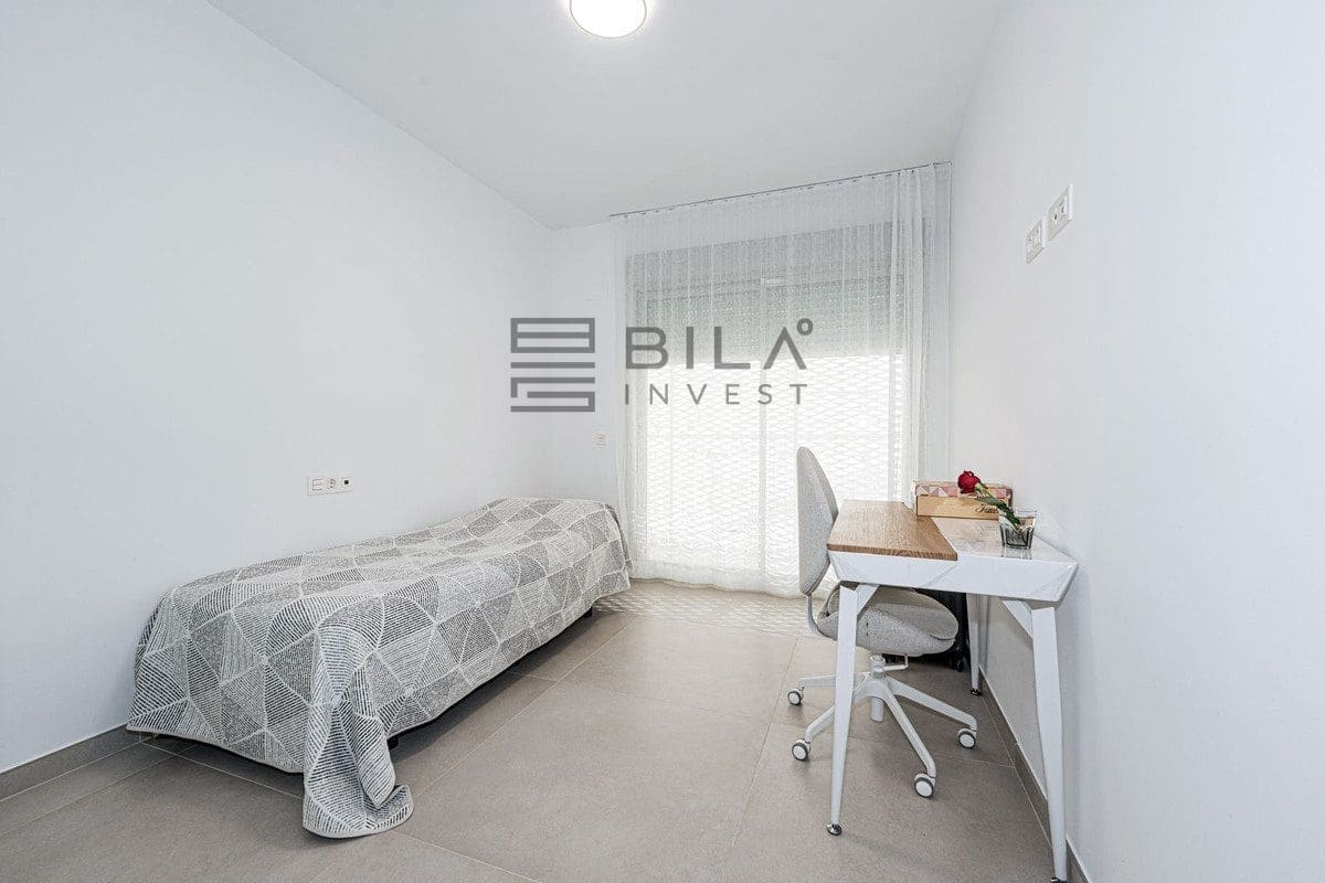 3 slaapkamer Penthouse te koop in Benalmadena met zwembad - € 1.095.000 (Ref: 9622031)