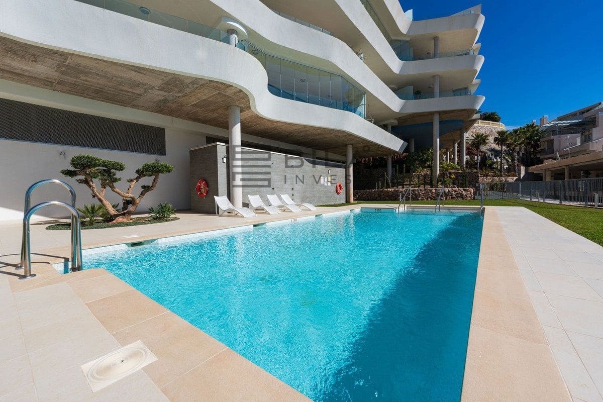 3 slaapkamer Penthouse te koop in Benalmadena met zwembad - € 1.095.000 (Ref: 9622031)