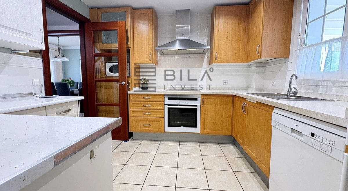 4 slaapkamer Huis te koop in Calahonda met zwembad garage - € 699.950 (Ref: 9625078)