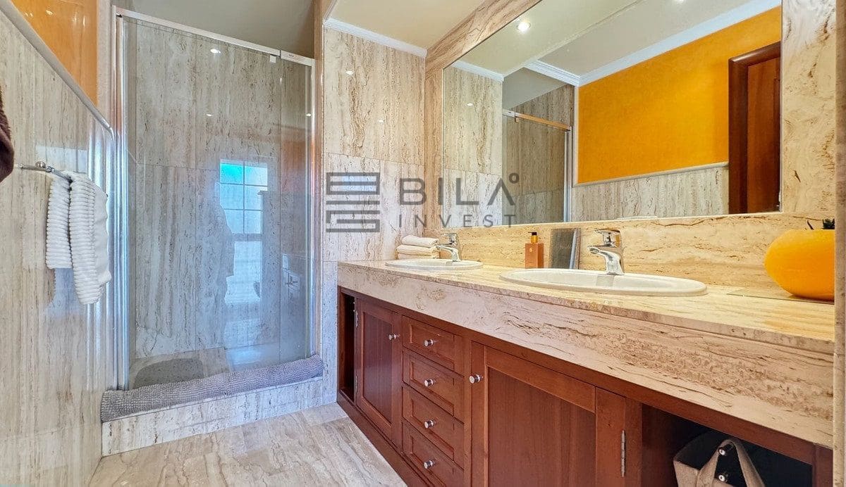 4 slaapkamer Huis te koop in Calahonda met zwembad garage - € 699.950 (Ref: 9625078)