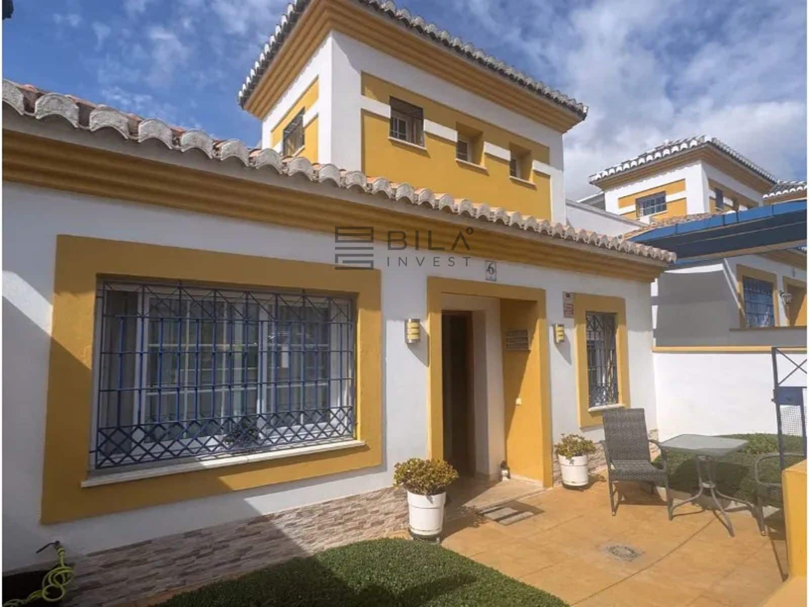 4 slaapkamer Huis te koop in Calahonda met zwembad garage - € 699.950 (Ref: 9625078)