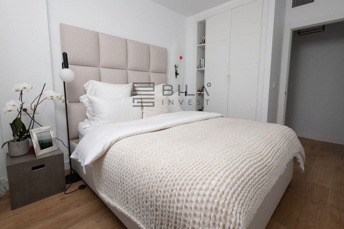 4 bedroom Villa for sale in Calahonda with pool - € 775,000 (Ref: 9627781)