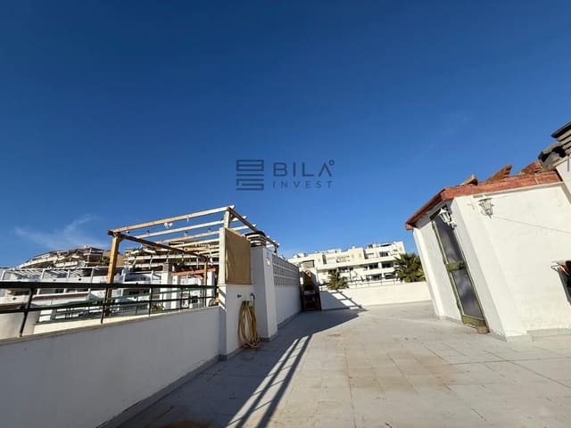 2 soveværelse Penthouse til salg i Riviera del Sol, Mijas med swimmingpool - € 259.000 (Ref: 9627913)