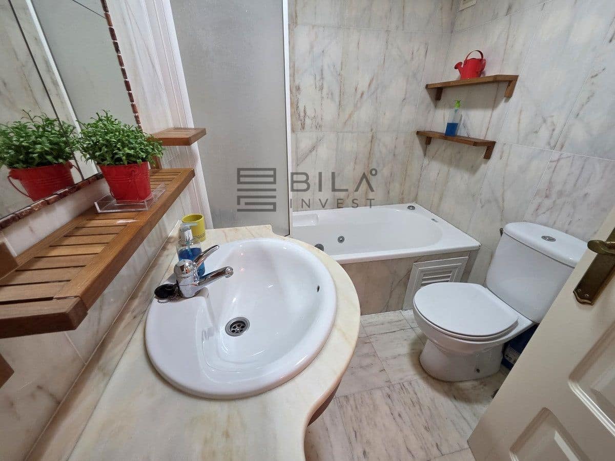 2 bedroom Flat for sale in Riviera del Sol with pool garage - € 265,000 (Ref: 9629524)