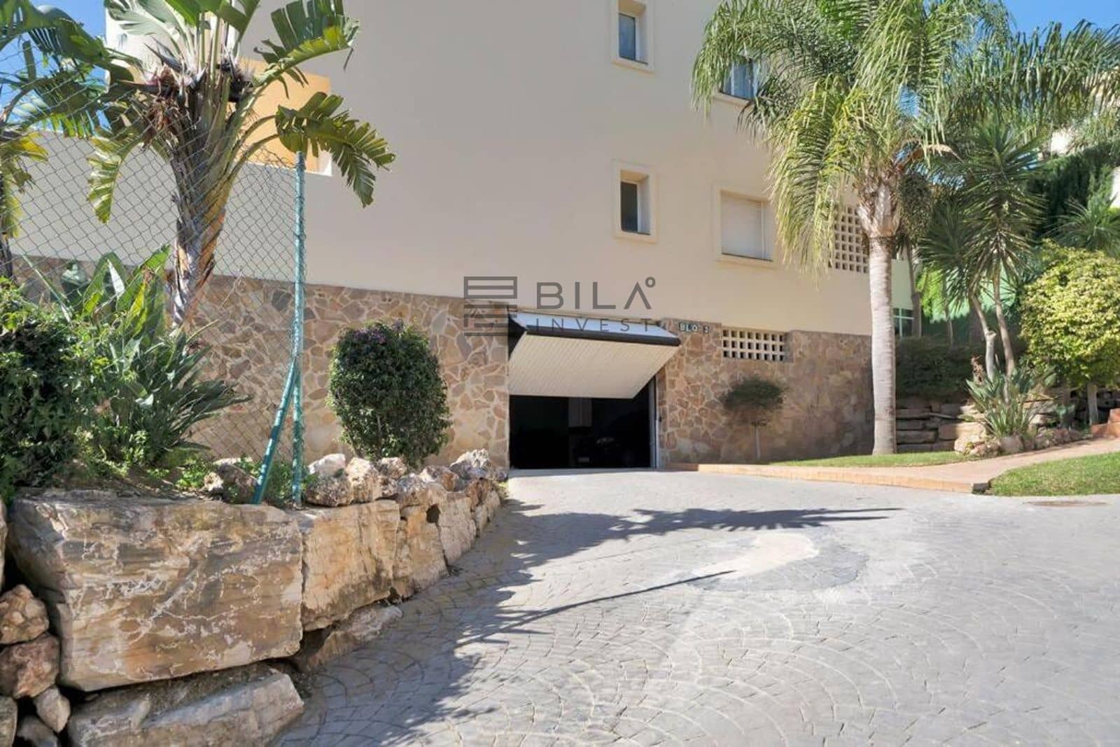 2 bedroom Flat for sale in Riviera del Sol with pool garage - € 265,000 (Ref: 9629524)