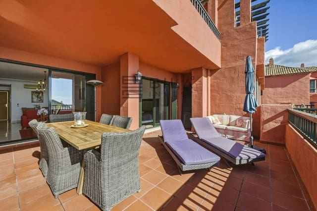 Piso de 2 habitaciones en Calahonda, Mijas en venta con piscina garaje - 335.000 € (Ref: 9629525)