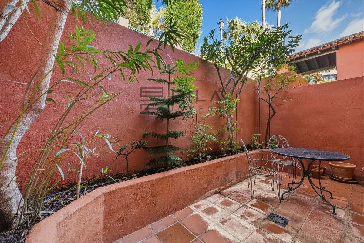 2 chambre Appartement à vendre à Calahonda avec piscine garage - 335 000 € (Ref: 9629525)