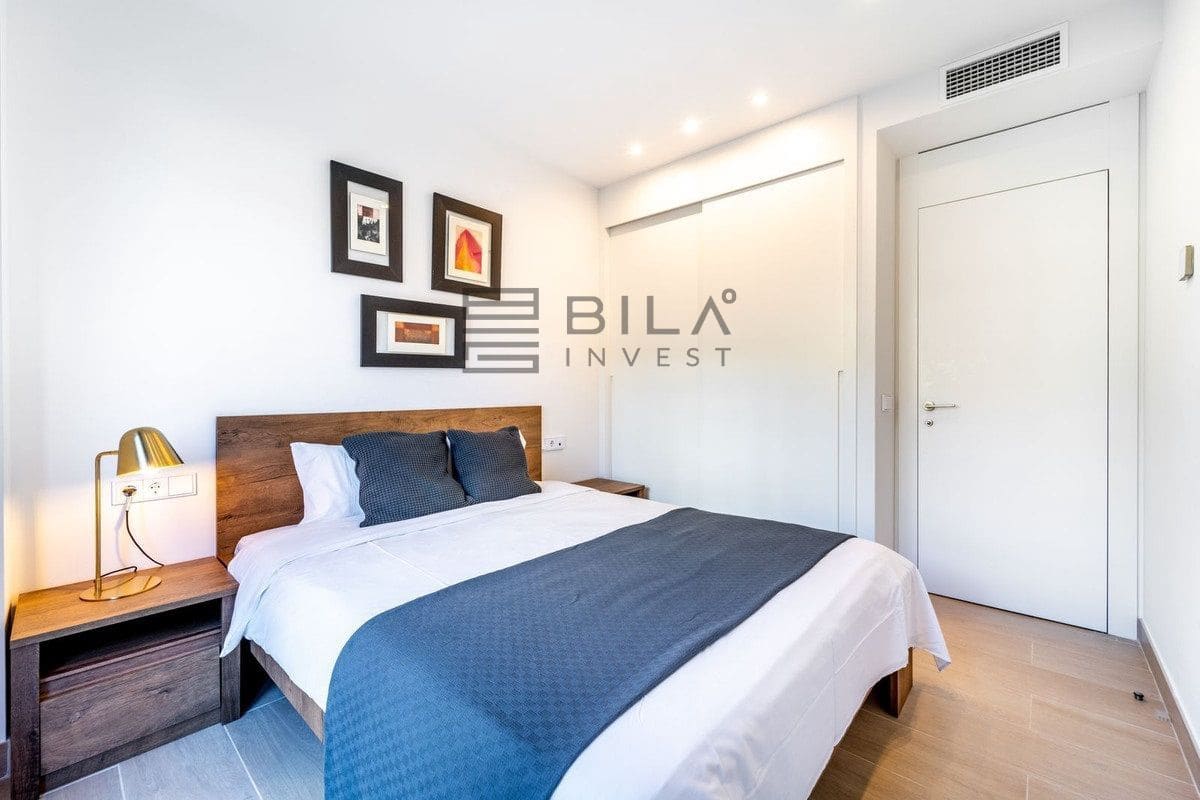 3 bedroom Flat for sale in Fuengirola with pool garage - € 769,000 (Ref: 9629528)