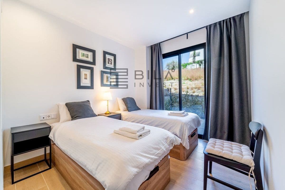 3 bedroom Flat for sale in Fuengirola with pool garage - € 769,000 (Ref: 9629528)