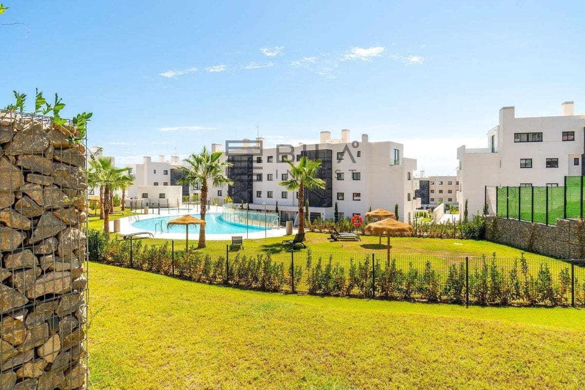 3 bedroom Flat for sale in Fuengirola with pool garage - € 769,000 (Ref: 9629528)