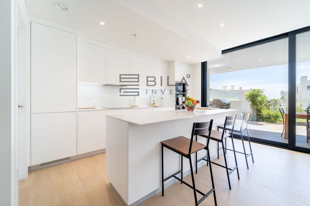 3 bedroom Flat for sale in Fuengirola with pool garage - € 769,000 (Ref: 9629528)