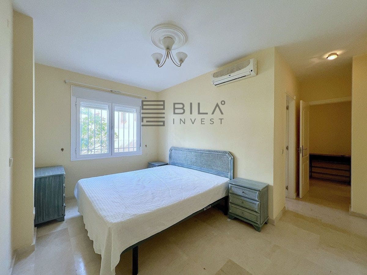 3 sovrum Villa till salu i Riviera del Sol med pool - 470 000 € (Ref: 9629529)