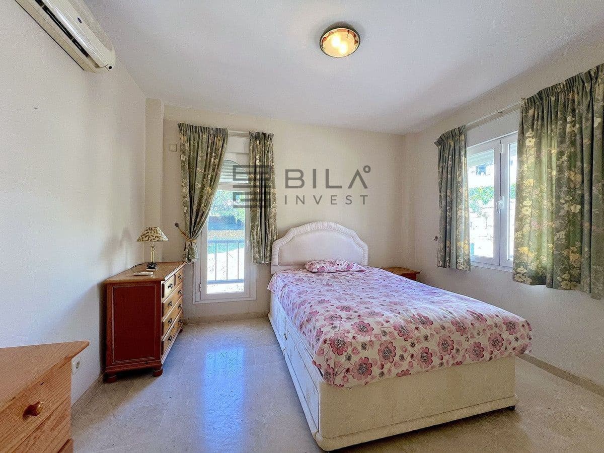 3 sovrum Villa till salu i Riviera del Sol med pool - 470 000 € (Ref: 9629529)