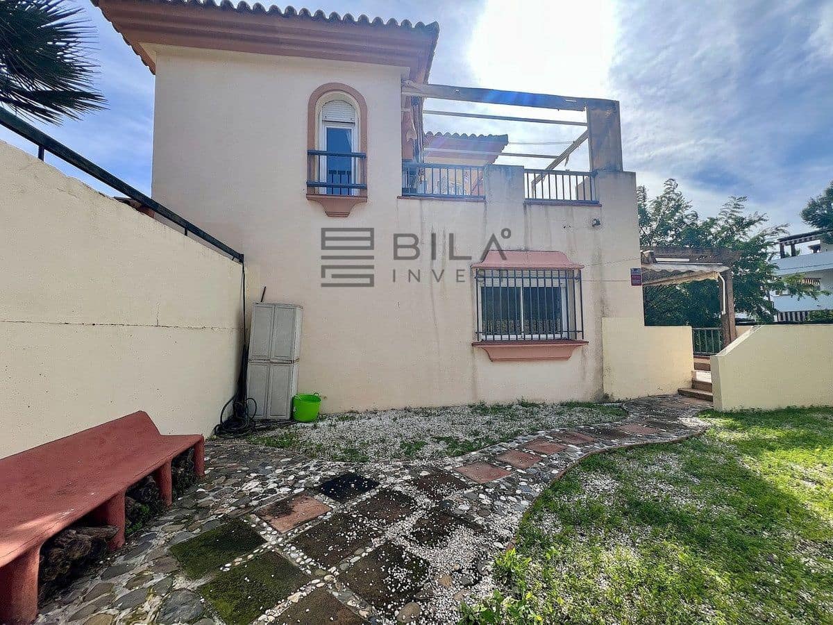 3 sovrum Villa till salu i Riviera del Sol med pool - 470 000 € (Ref: 9629529)