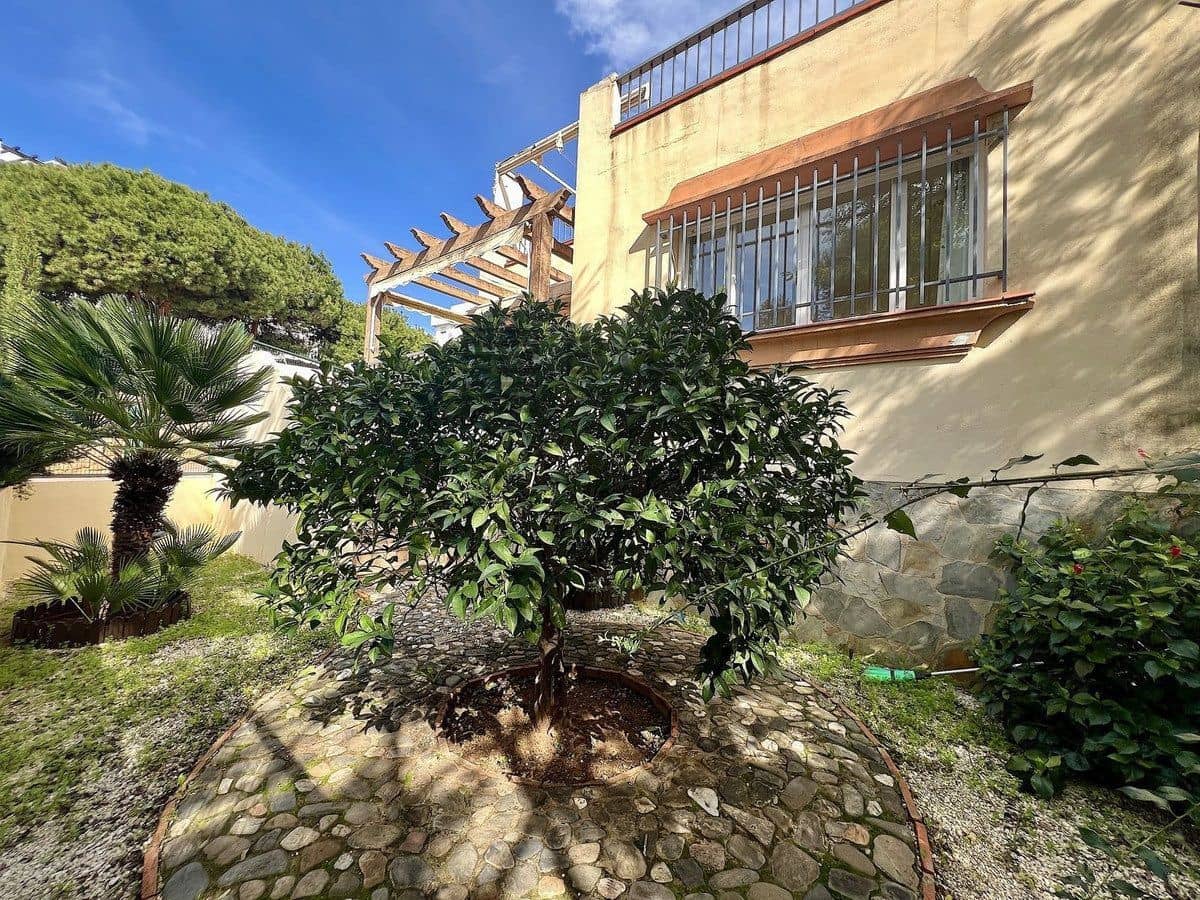 3 sovrum Villa till salu i Riviera del Sol med pool - 470 000 € (Ref: 9629529)