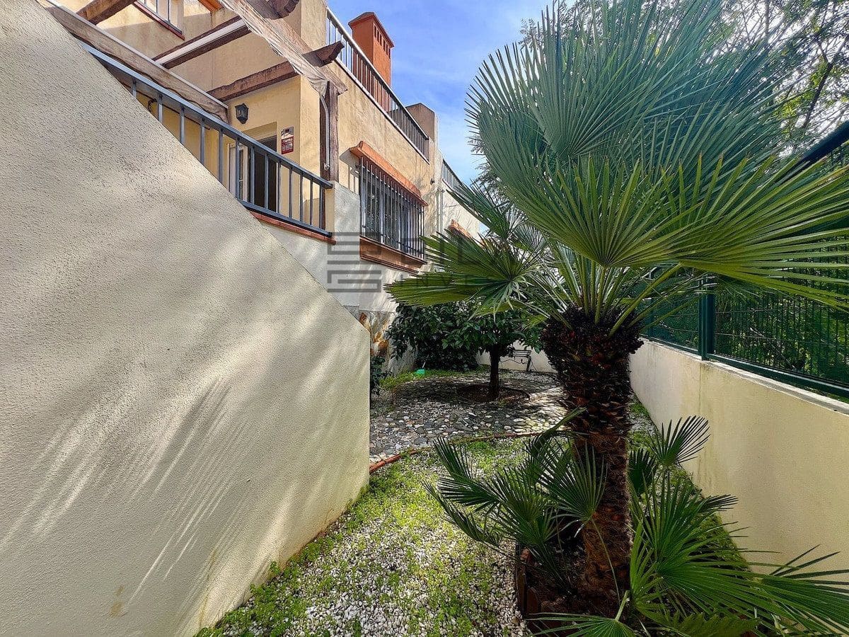 3 sovrum Villa till salu i Riviera del Sol med pool - 470 000 € (Ref: 9629529)