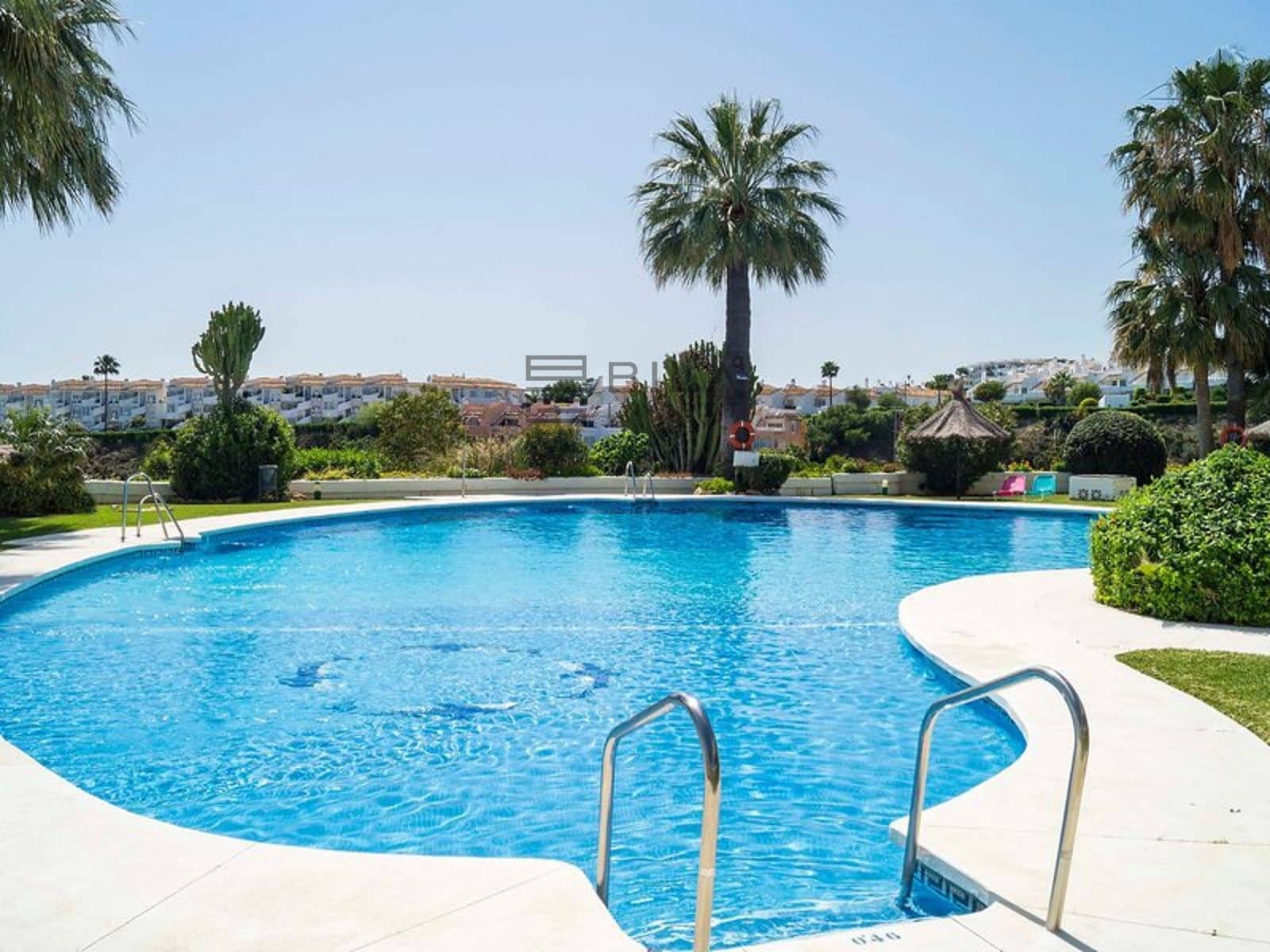 2 soveværelse Lejlighed til salg i Calahonda med swimmingpool garage - € 305.000 (Ref: 9629530)