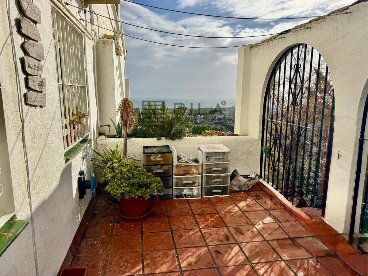 2 soveværelse Lejlighed til salg i Calahonda med swimmingpool garage - € 305.000 (Ref: 9629530)