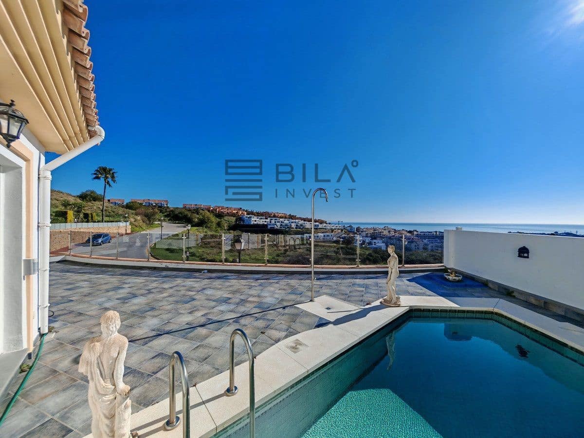 3 bedroom Villa for sale in Riviera del Sol with pool garage - € 695,000 (Ref: 9633986)