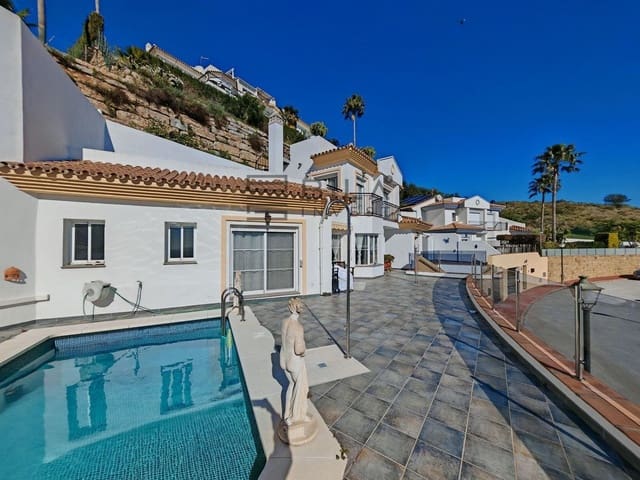 3 bedroom Villa for sale in Riviera del Sol, Mijas with pool garage - € 695,000 (Ref: 9633986)