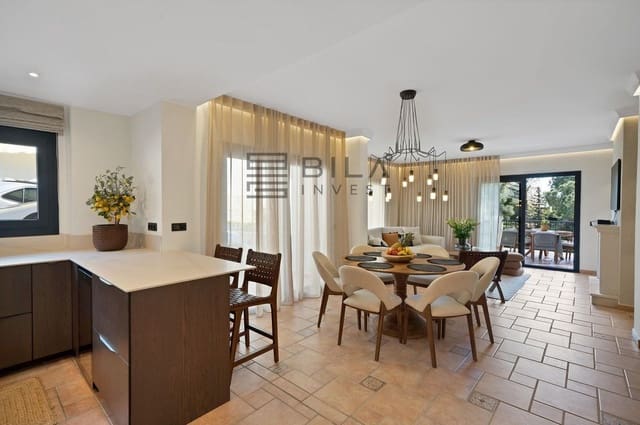 3 bedroom Villa for sale in Calahonda, Mijas with pool garage - € 875,000 (Ref: 9633987)