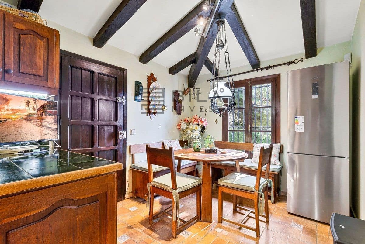 4 makuuhuone Huvila myytävänä paikassa Mijas mukana uima-altaan 
autotalli - 1 399 000 € (Ref: 9633990)