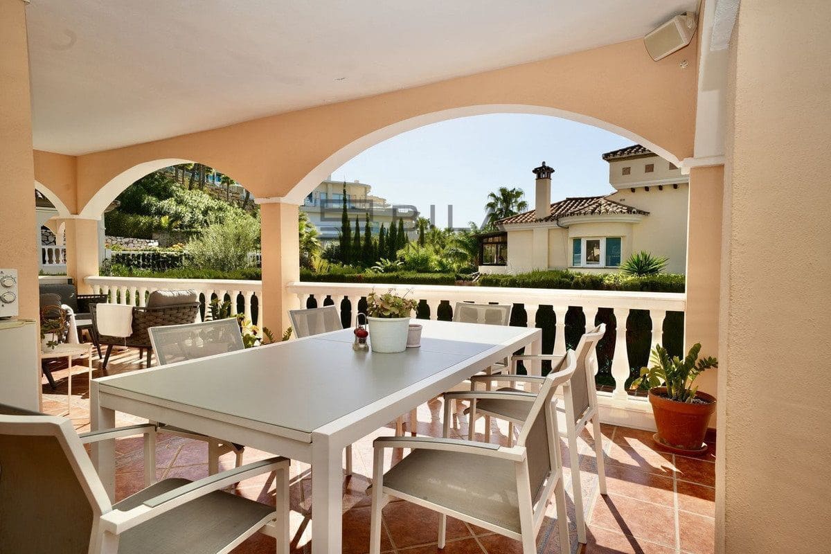 5 sovrum Villa till salu i La Capellania med pool garage - 995 000 € (Ref: 9633991)