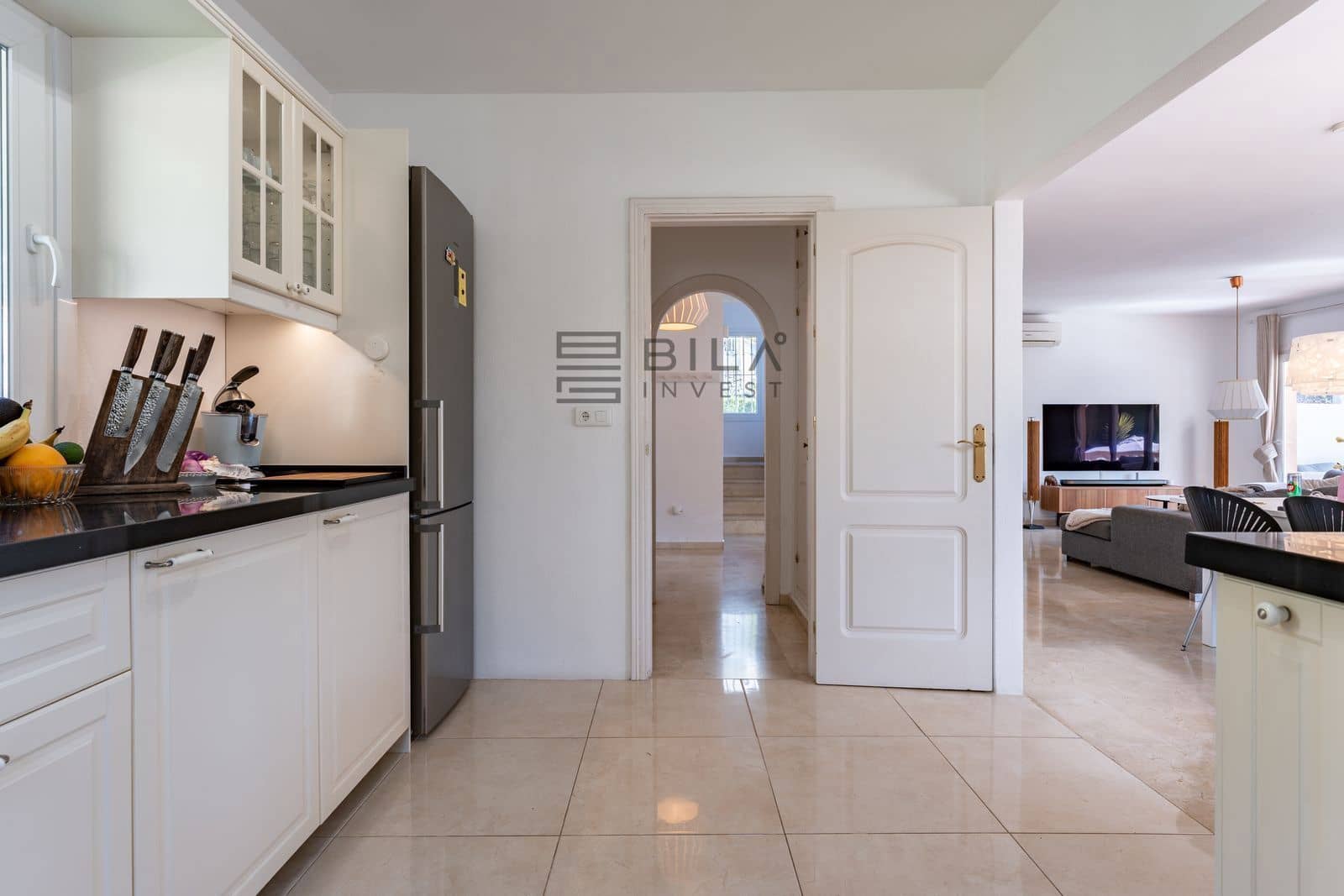 5 makuuhuone Huvila myytävänä paikassa La Capellania mukana uima-altaan 
autotalli - 995 000 € (Ref: 9633991)