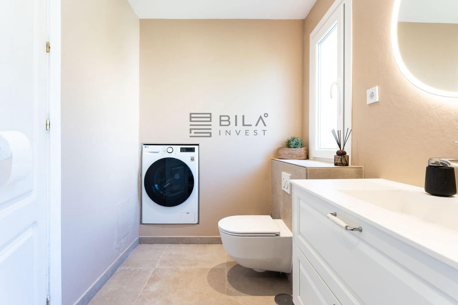 5 makuuhuone Huvila myytävänä paikassa La Capellania mukana uima-altaan 
autotalli - 995 000 € (Ref: 9633991)