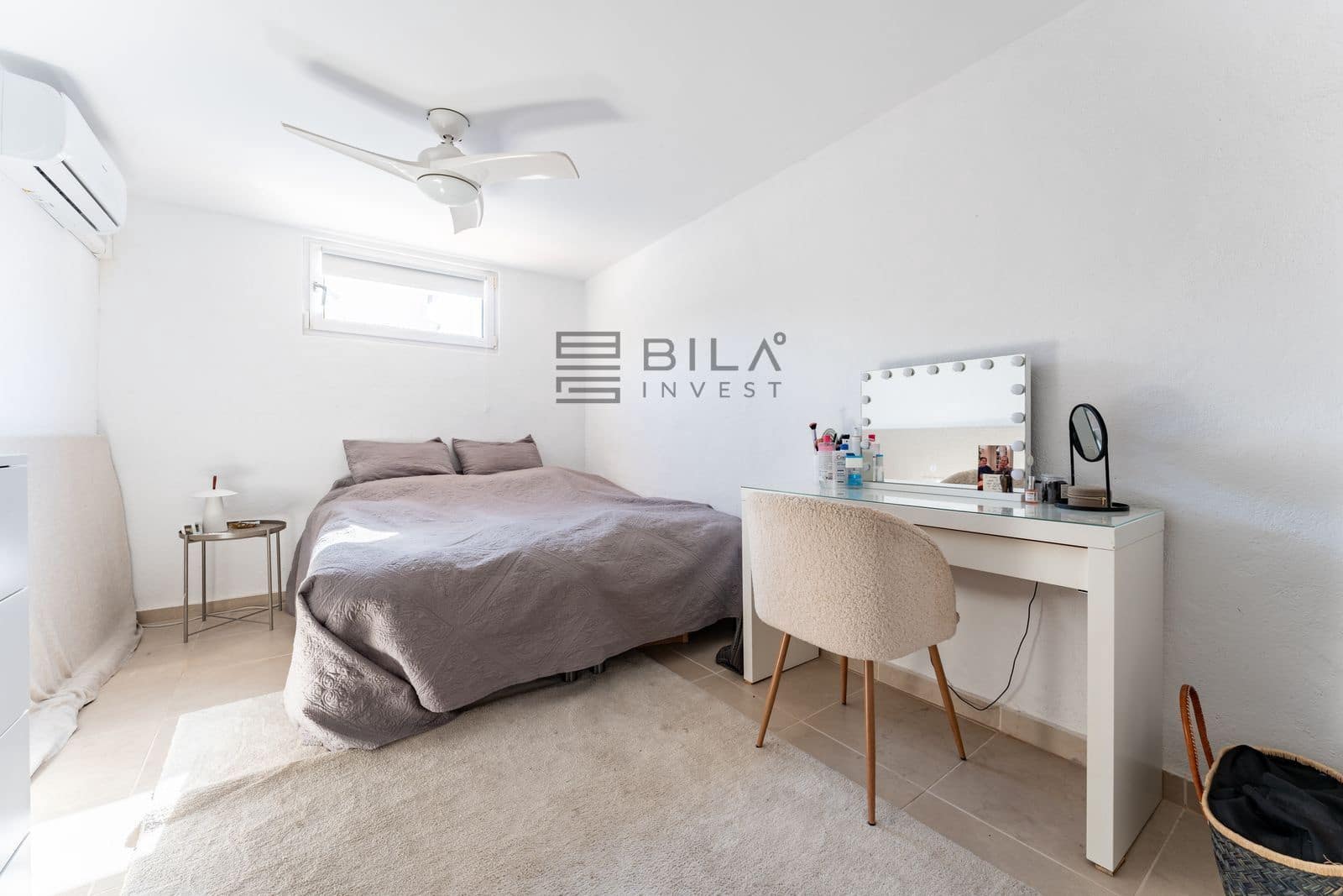 5 makuuhuone Huvila myytävänä paikassa La Capellania mukana uima-altaan 
autotalli - 995 000 € (Ref: 9633991)