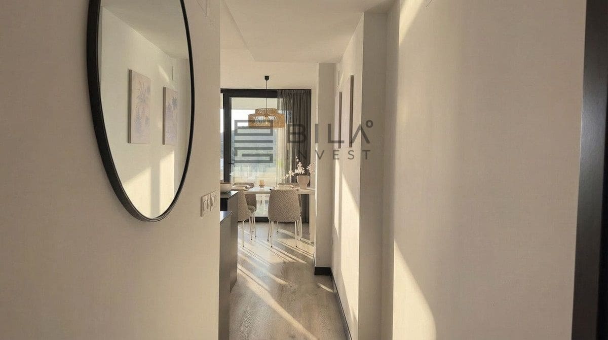 4 soveværelse Lejlighed til salg i Mijas Costa med swimmingpool garage - € 465.000 (Ref: 9636282)