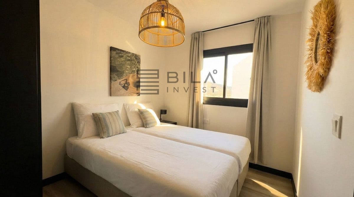 4 soveværelse Lejlighed til salg i Mijas Costa med swimmingpool garage - € 465.000 (Ref: 9636282)