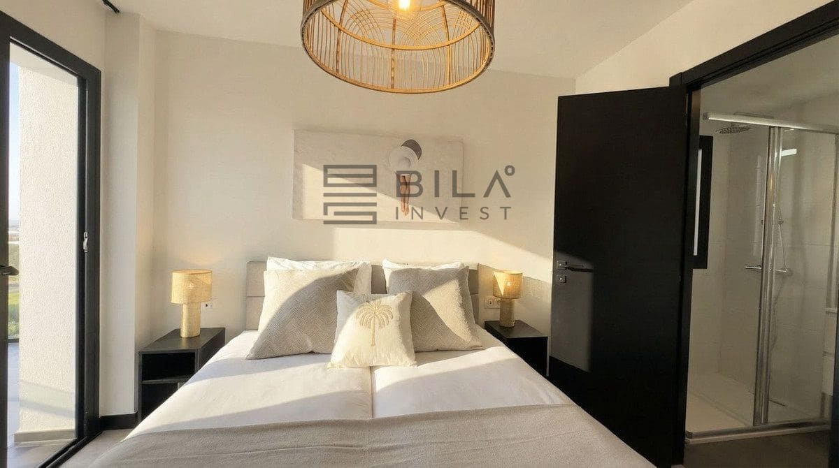 4 soveværelse Lejlighed til salg i Mijas Costa med swimmingpool garage - € 465.000 (Ref: 9636282)