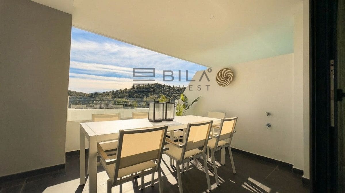 4 soveværelse Lejlighed til salg i Mijas Costa med swimmingpool garage - € 465.000 (Ref: 9636282)