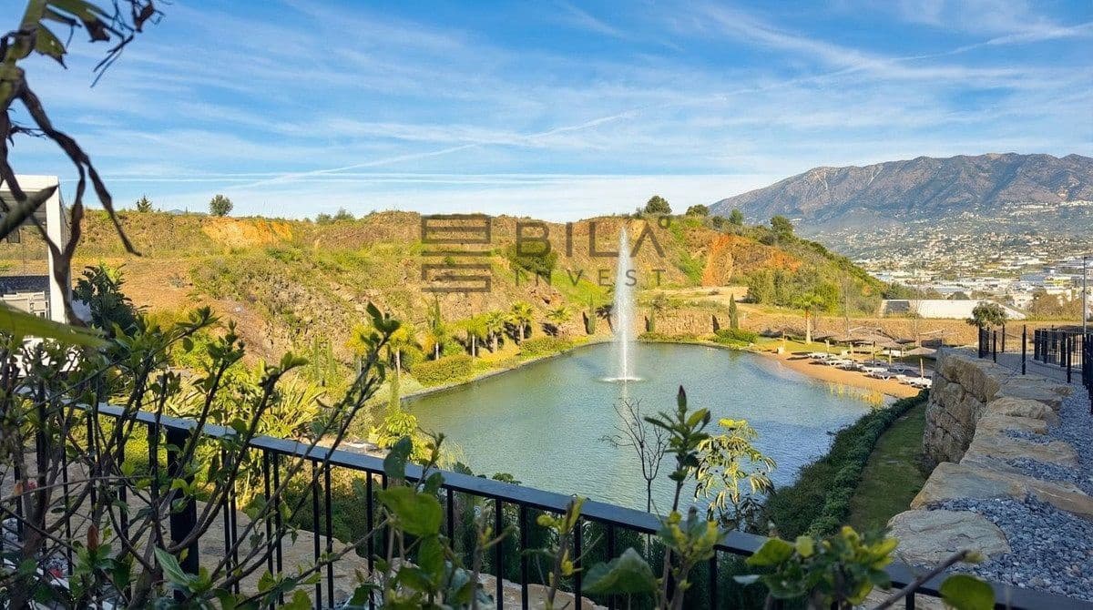 4 soveværelse Lejlighed til salg i Mijas Costa med swimmingpool garage - € 465.000 (Ref: 9636282)