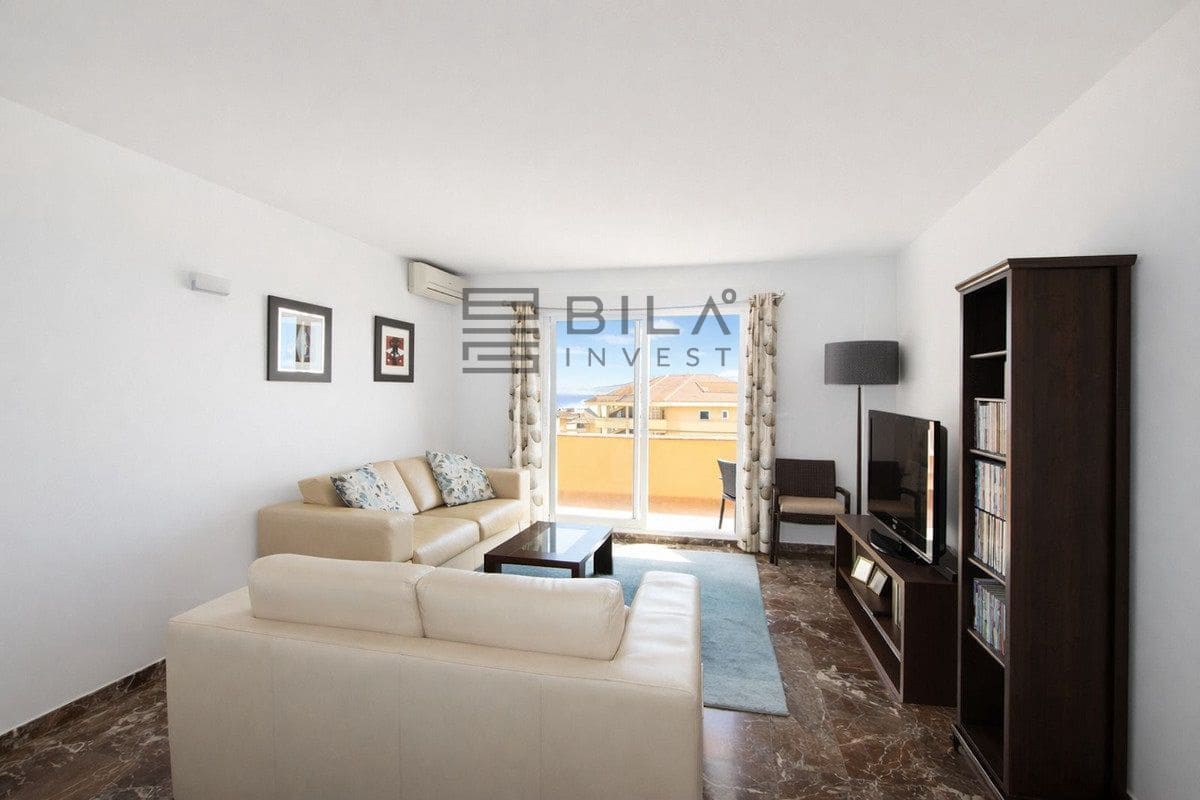 2 slaapkamer Flat te koop in Carvajal met zwembad garage - € 350.000 (Ref: 9636285)