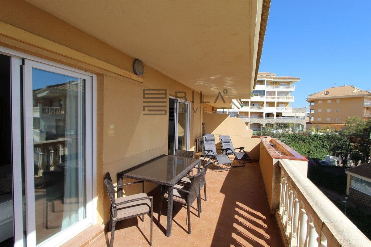 2 slaapkamer Flat te koop in Carvajal met zwembad garage - € 350.000 (Ref: 9636285)