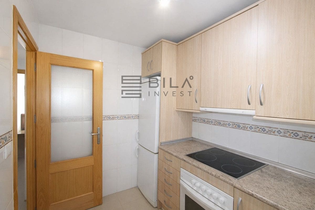 2 slaapkamer Flat te koop in Carvajal met zwembad garage - € 350.000 (Ref: 9636285)