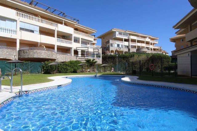 2 slaapkamer Flat te koop in Carvajal, Fuengirola met zwembad garage - € 350.000 (Ref: 9636285)