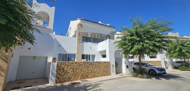 Chalet de 4 habitaciones en Torremuelle, Benalmádena en venta con piscina garaje - 945.000 € (Ref: 9639865)