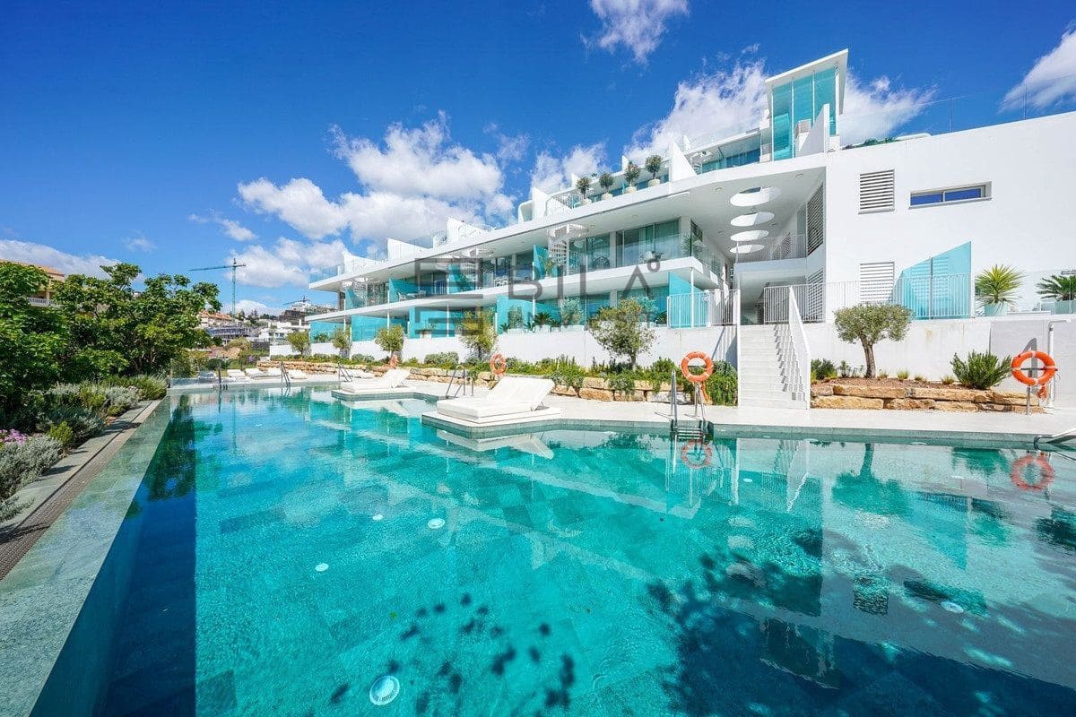 2 Zimmer Penthouse zu verkaufen in Fuengirola mit Pool - 799.000 € (Ref: 9639866)