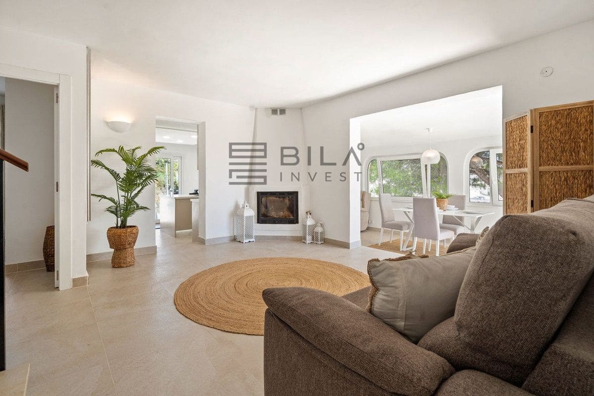 3 sovrum Villa till salu i Fuengirola med pool garage - 1 275 000 € (Ref: 9639870)