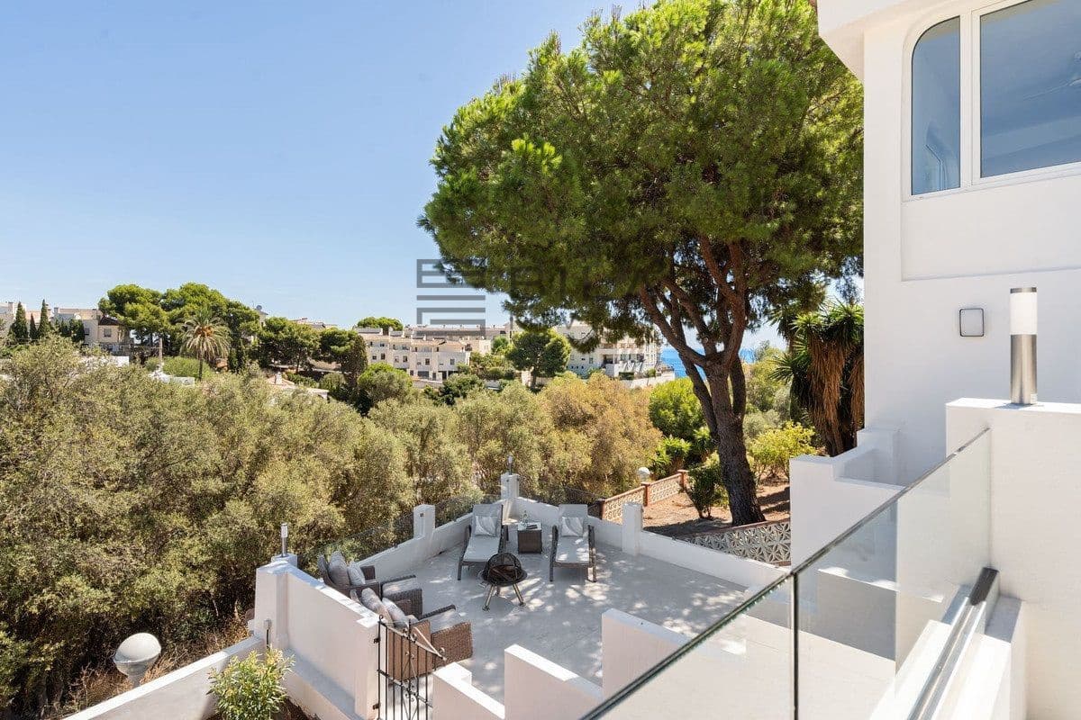 3 sovrum Villa till salu i Fuengirola med pool garage - 1 275 000 € (Ref: 9639870)