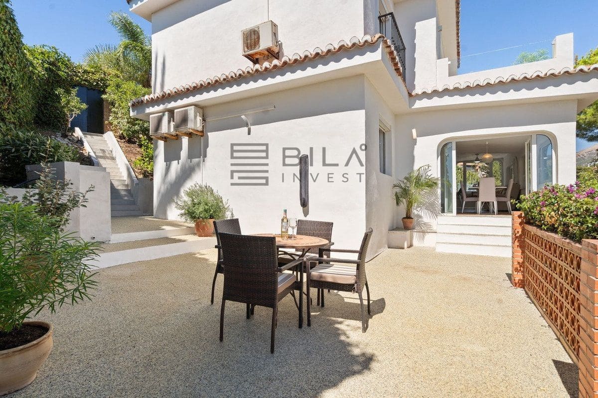 3 sovrum Villa till salu i Fuengirola med pool garage - 1 275 000 € (Ref: 9639870)